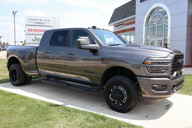 2025 Ram 3500 Laramie photo 3
