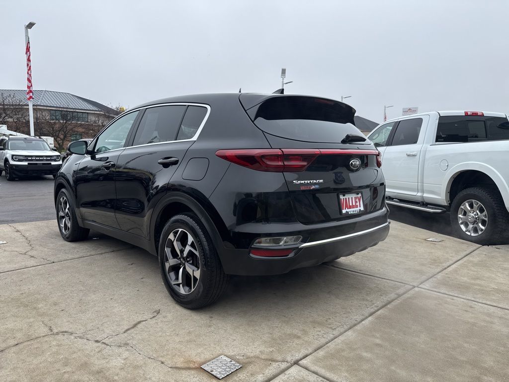 2022 Kia Sportage LX photo 2