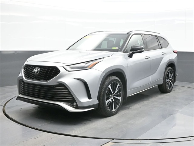 2021 Toyota Highlander XSE's photo