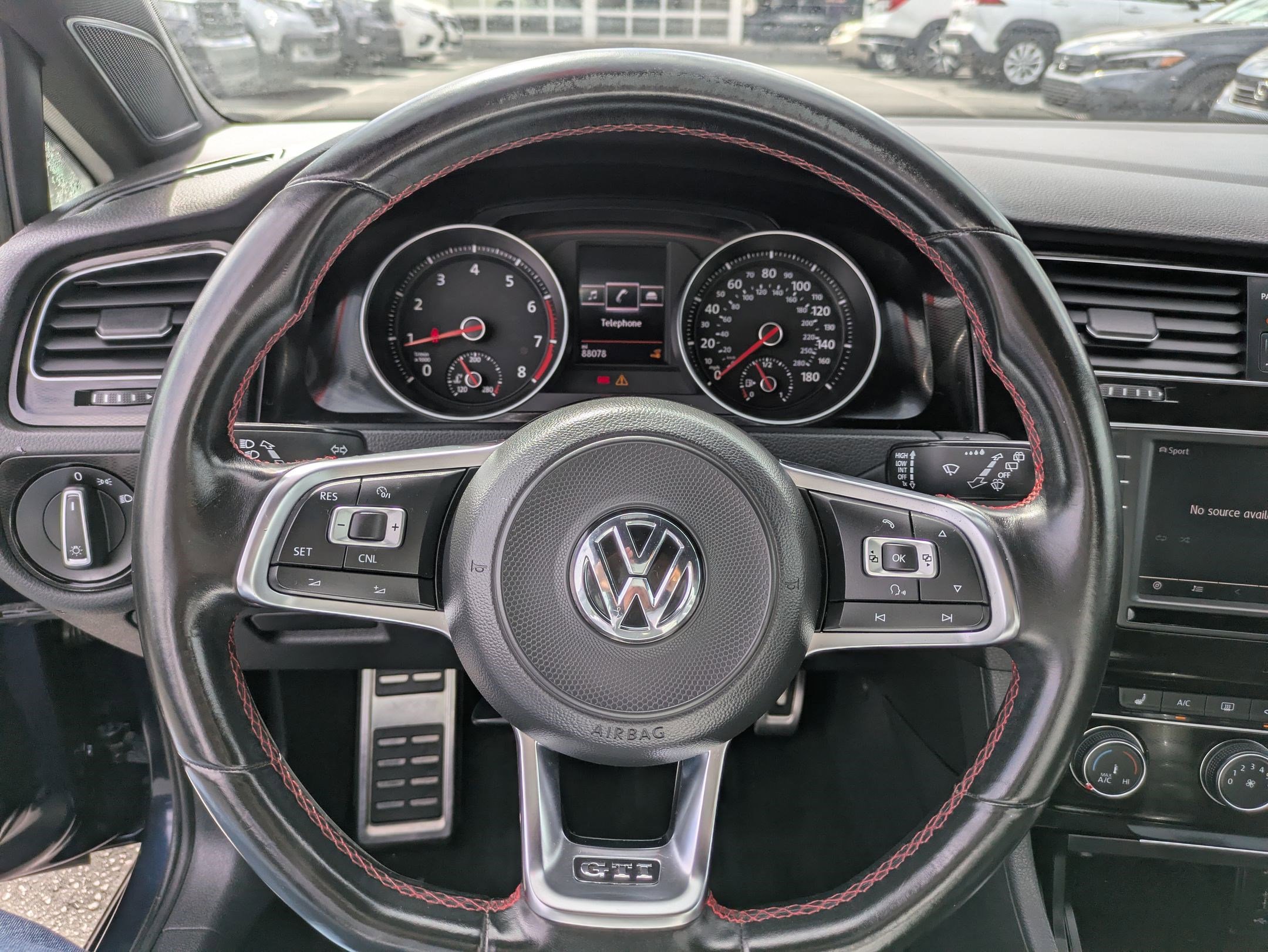 2017 Volkswagen Golf GTI Sport photo 13