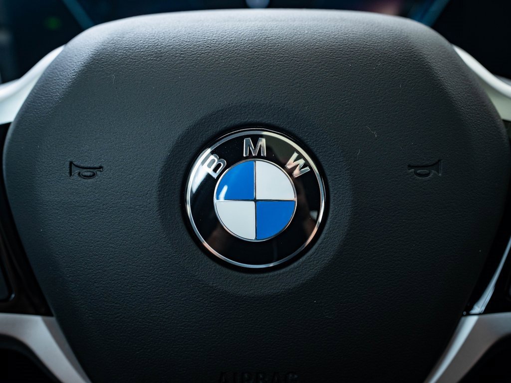 2025 Bmw 330i xDrive Sedan photo 25