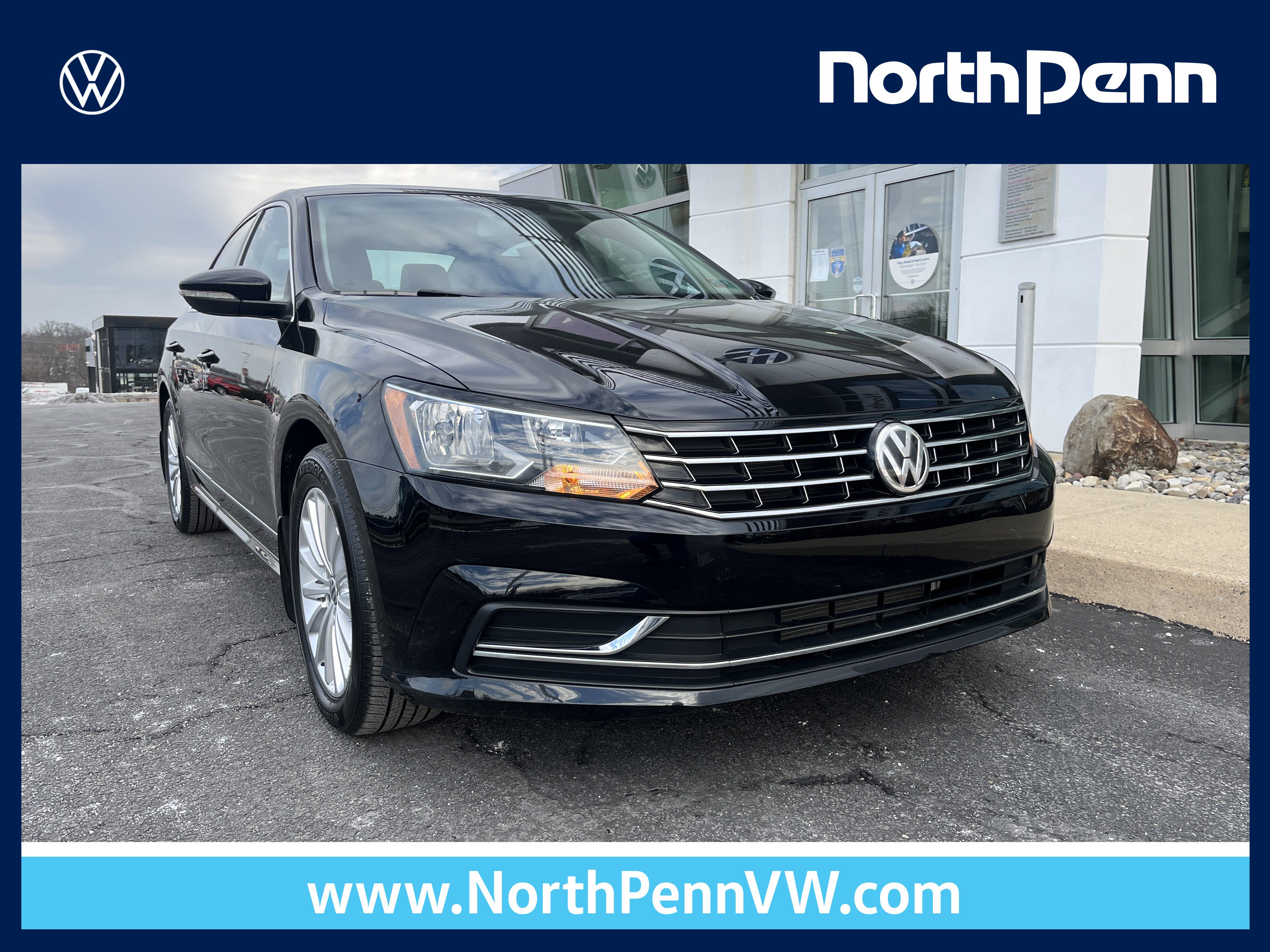 2016 Volkswagen Passat SE's photo
