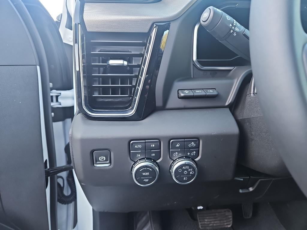 2025 Gmc Sierra 2500 HD Denali photo 11