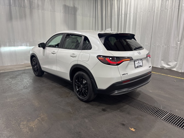 2026 Honda HR-V Sport photo 4