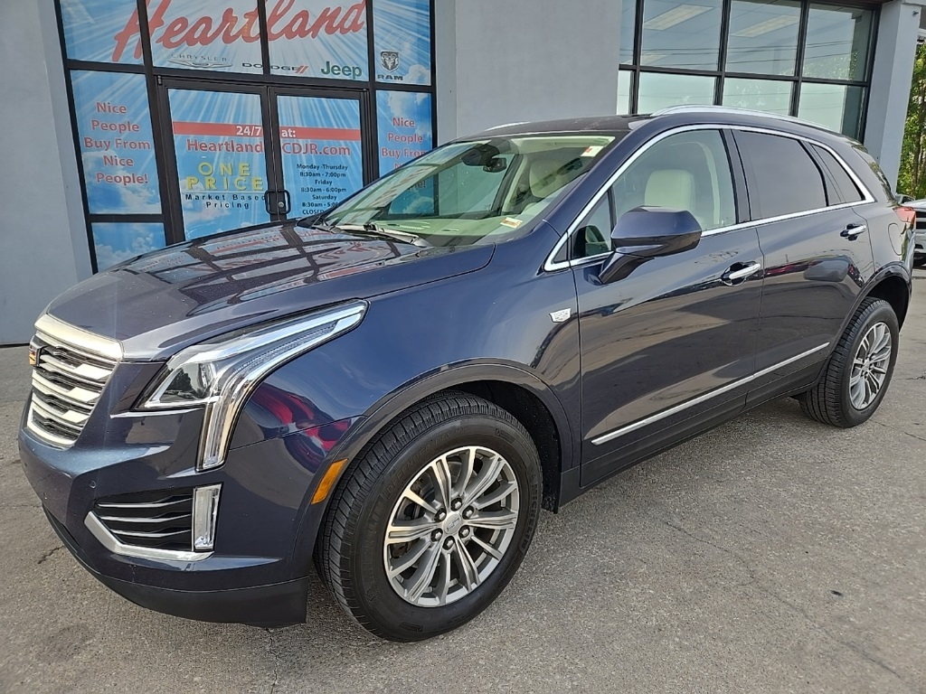 Used 2018 Cadillac XT5 Luxury with VIN 1GYKNCRS6JZ161251 for sale in Kansas City