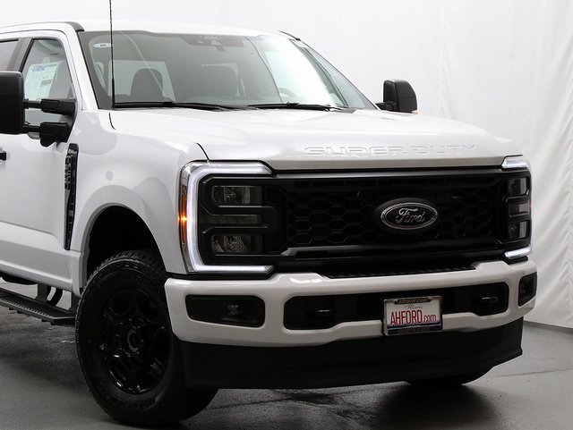 2026 Ford F-250 XL photo 2