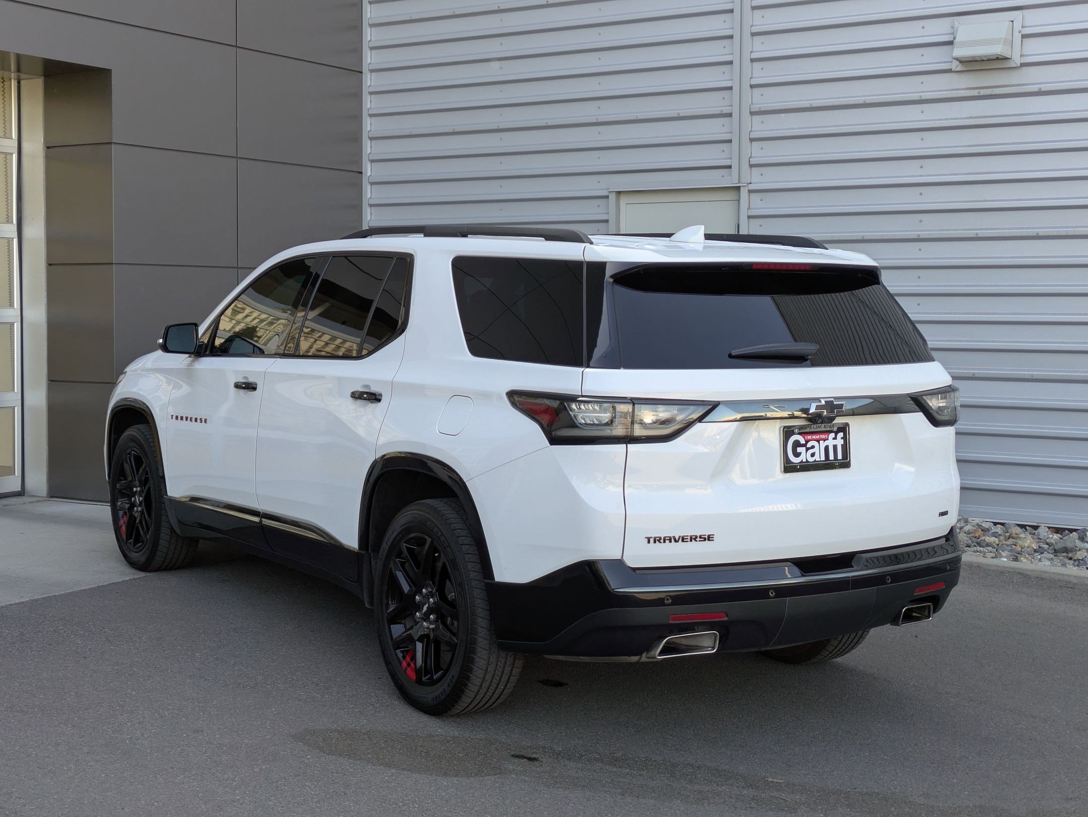 2020 Chevrolet Traverse Premier photo 3