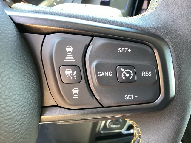 2025 Jeep Gladiator Sport S photo 11