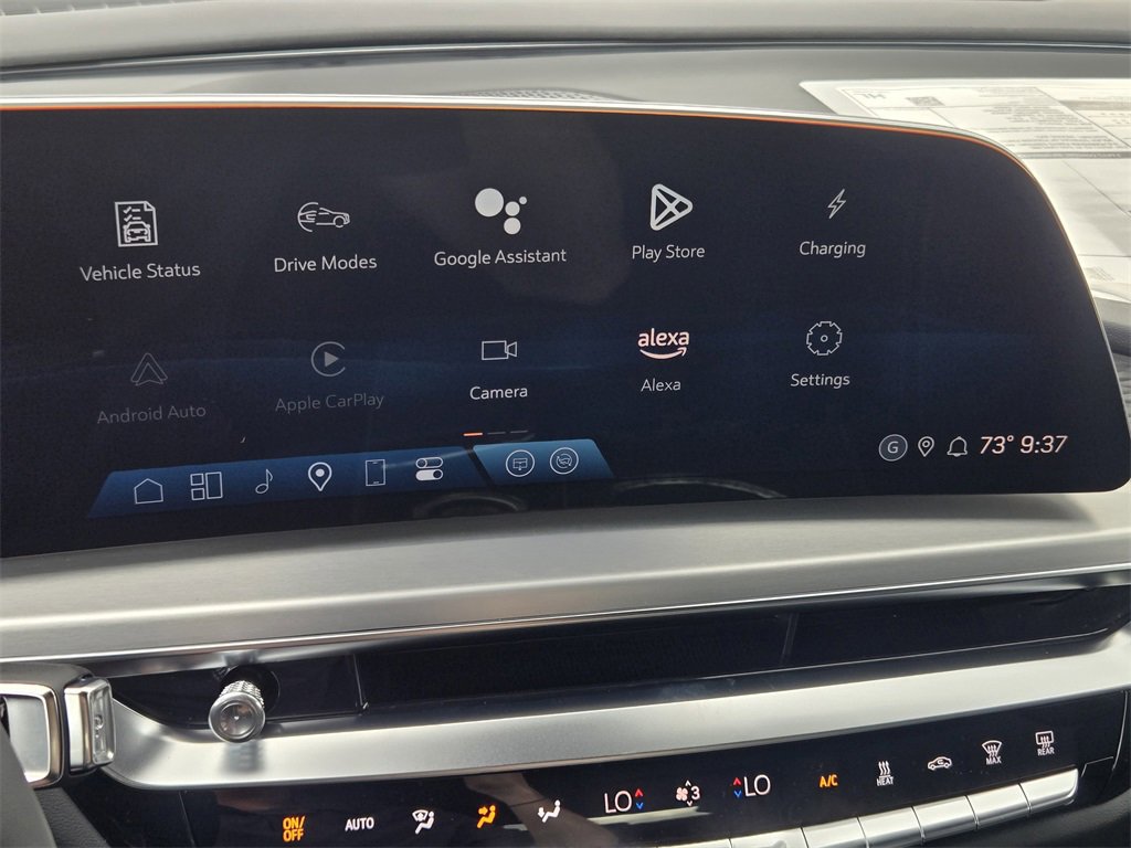 2025 Cadillac Lyriq Luxury photo 16