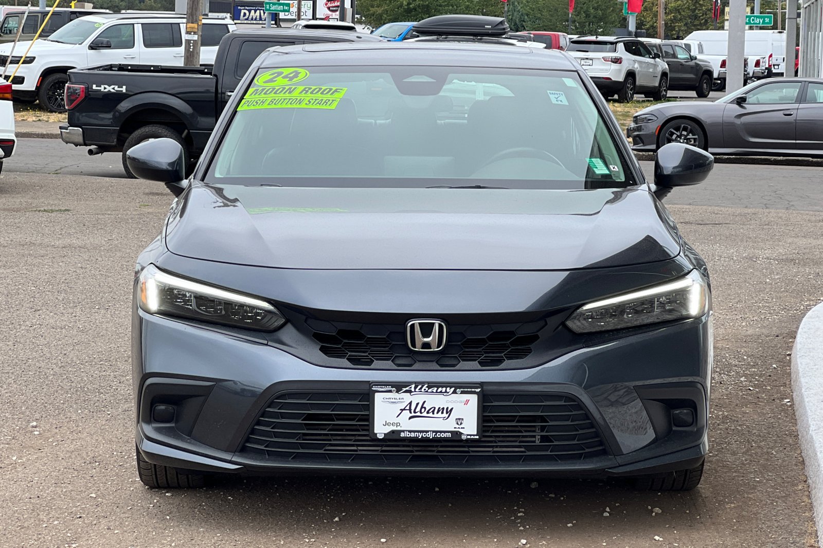 2024 Honda Civic Hatchback EX-L photo 4