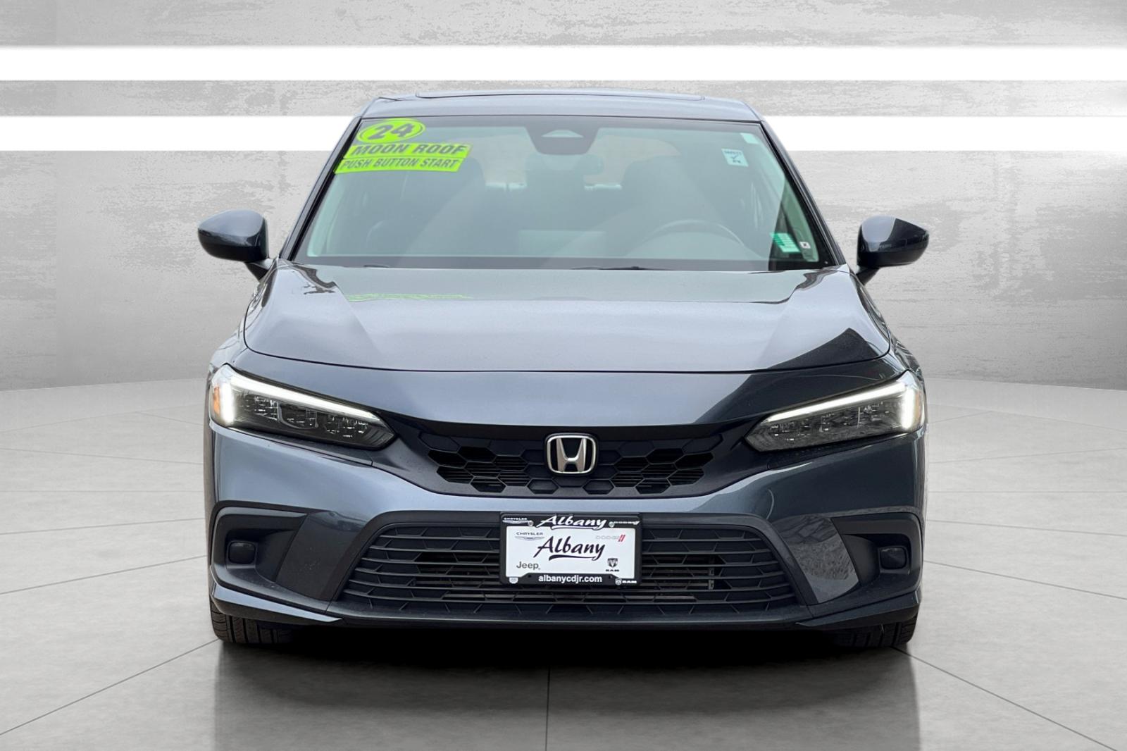 2024 Honda Civic Hatchback EX-L photo 4