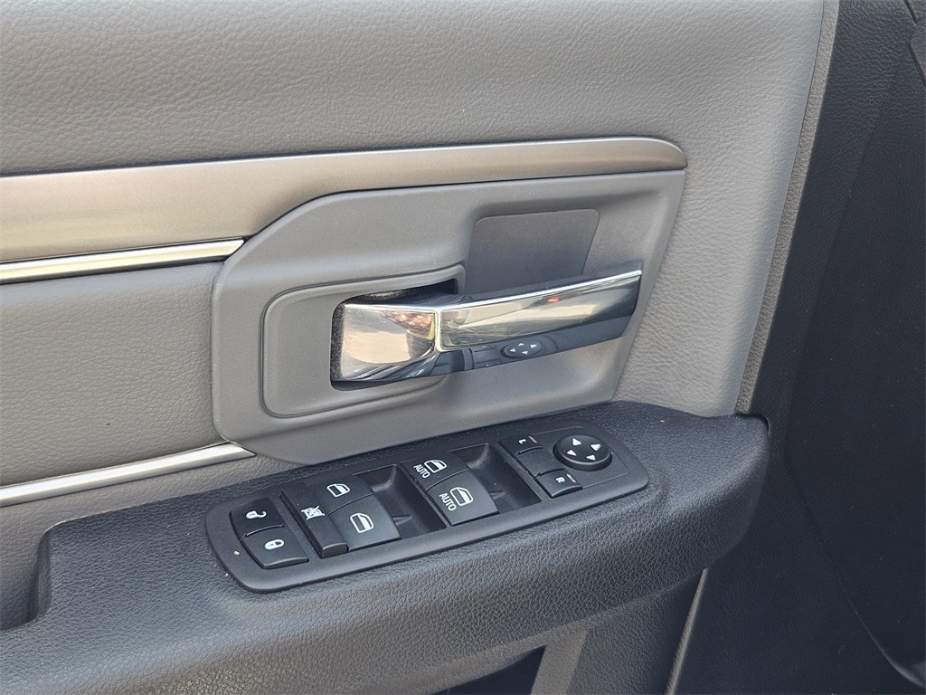 2023 Ram 1500 Classic SLT photo 11