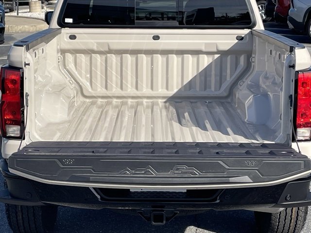 2026 Chevrolet Colorado Trail Boss photo 13