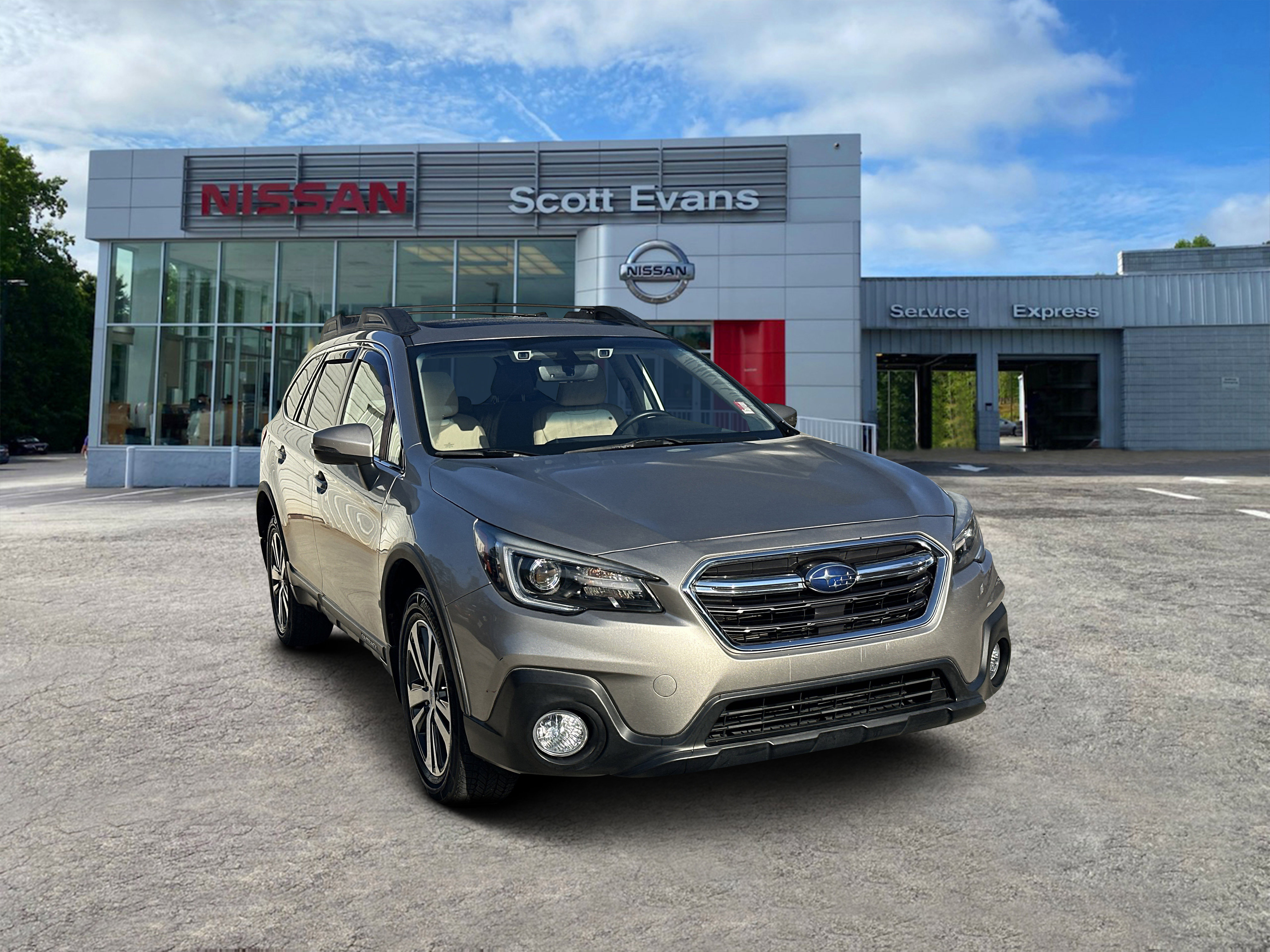 2019 Subaru Outback Limited's photo