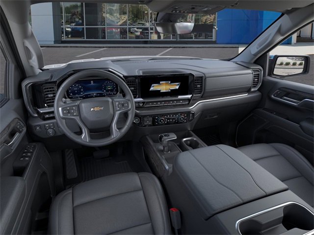2025 Chevrolet Silverado 1500 LTZ photo 13