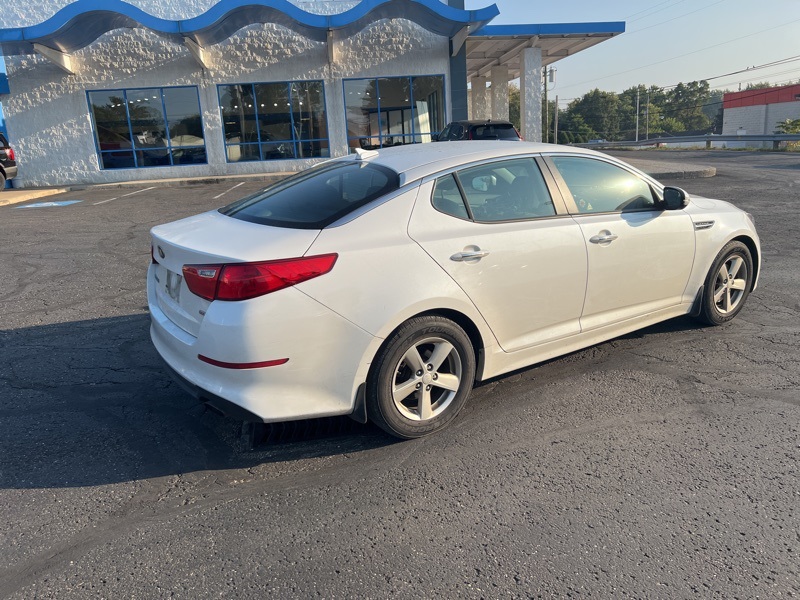 2015 Kia Optima LX photo 2