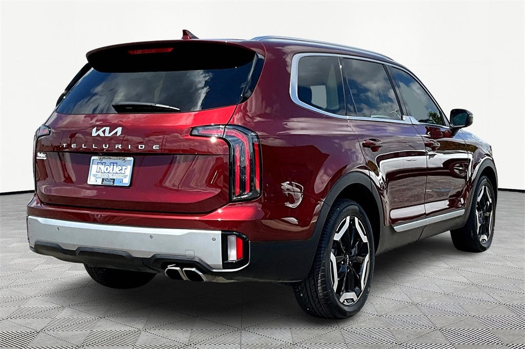 Used 2024 Kia Telluride EX with VIN 5XYP34GC9RG443008 for sale in Kansas City