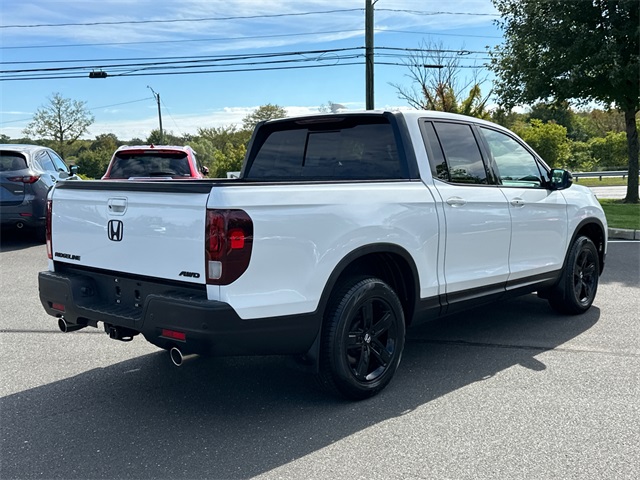 2022 Honda Ridgeline Black Edition photo 3