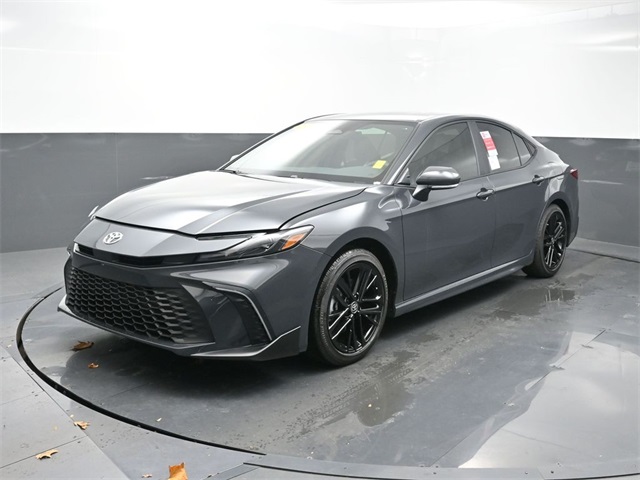 2026 Toyota Camry SE photo 3