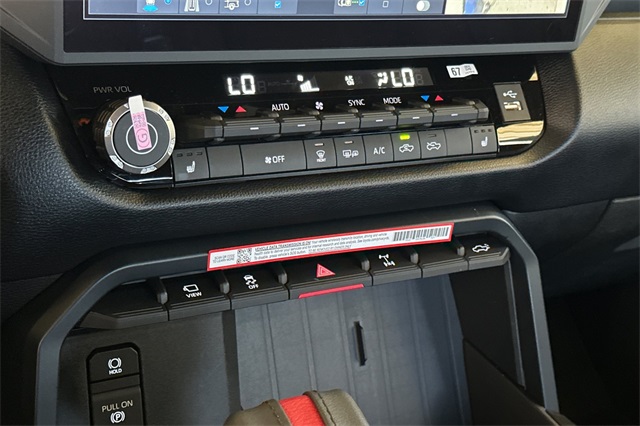 2025 Toyota Tundra SR5 CrewMax photo 22