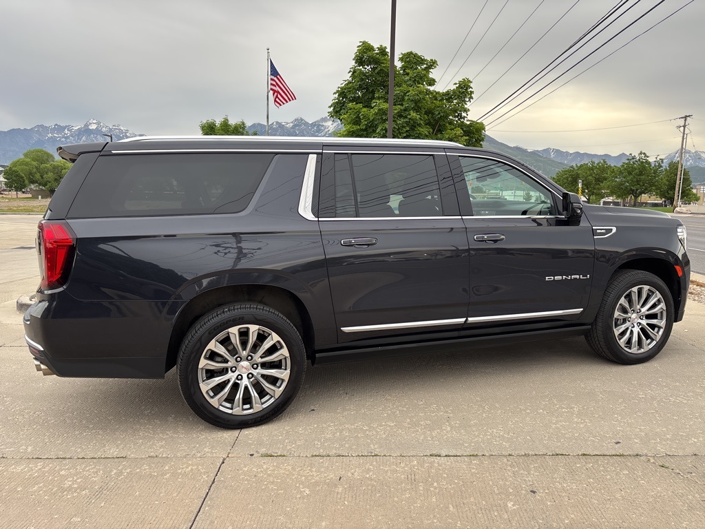 2023 Gmc Yukon XL Denali photo 4