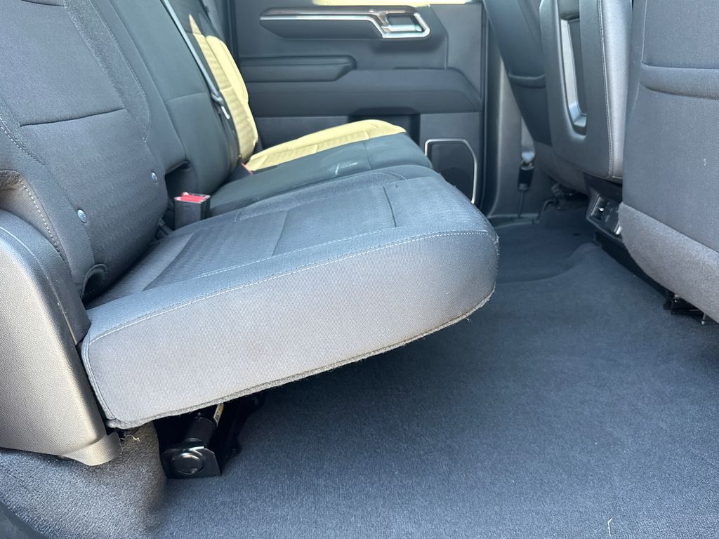 2024 Chevrolet Silverado 1500 LT photo 15