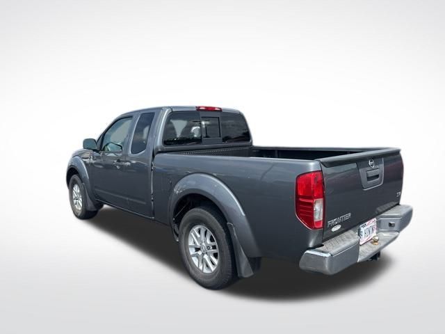 2017 Nissan Frontier SV photo 3