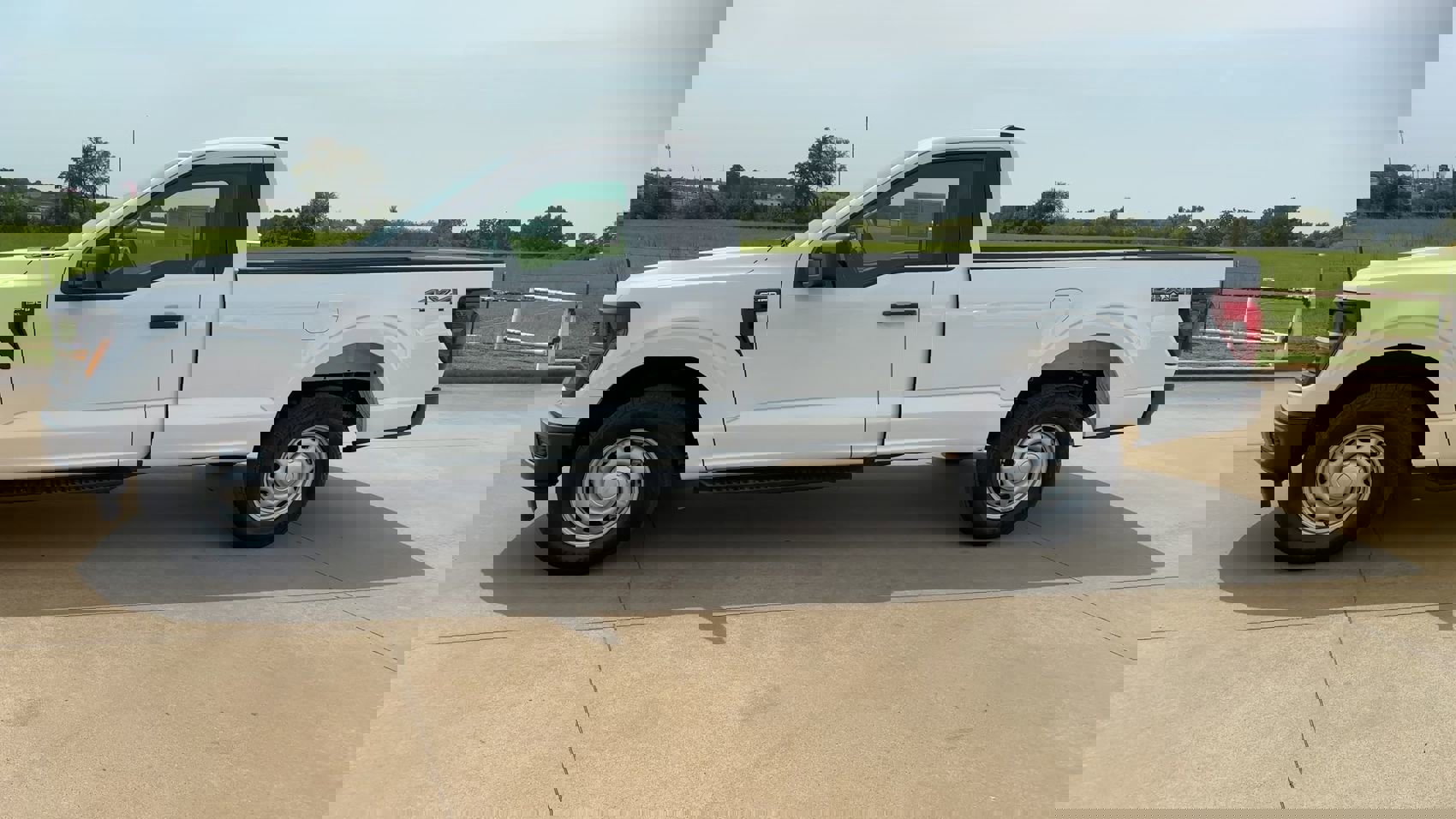 2024 Ford F-150 XL photo 6