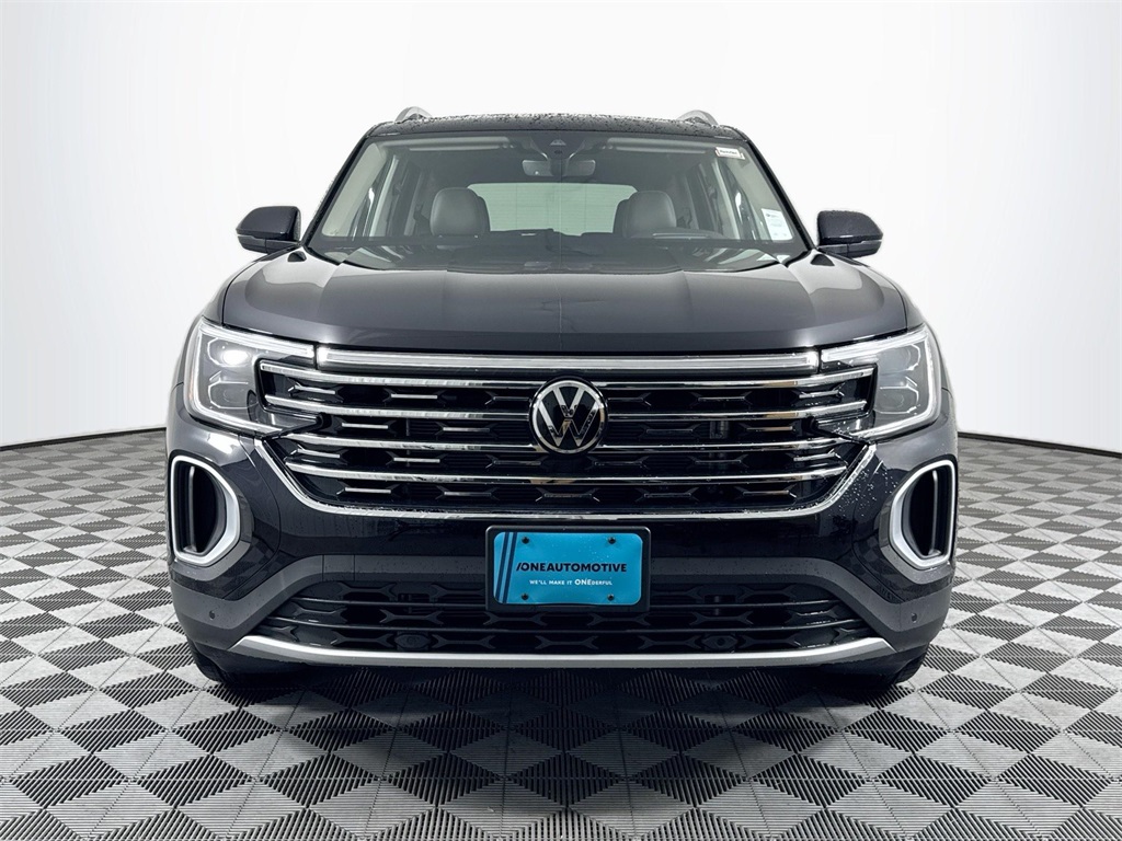 2025 Volkswagen Atlas SEL photo 3