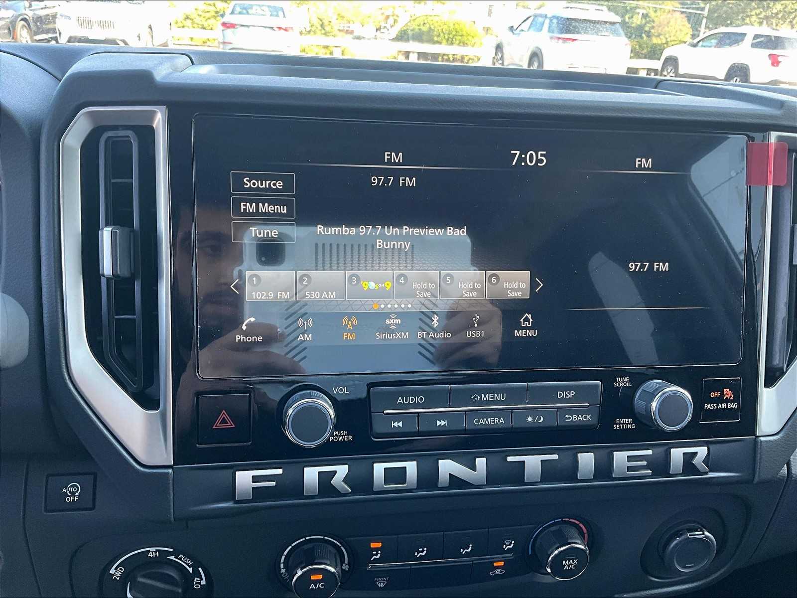 2025 Nissan Frontier SV photo 21