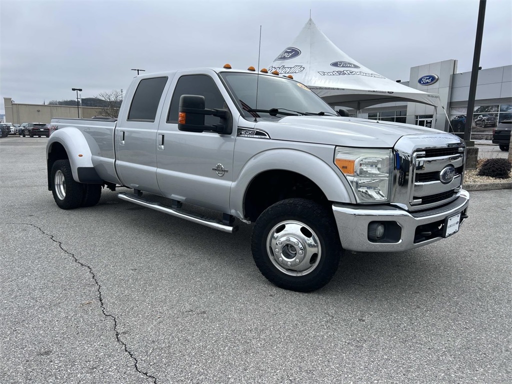 2016 Ford F-350 Super Duty Lariat's photo