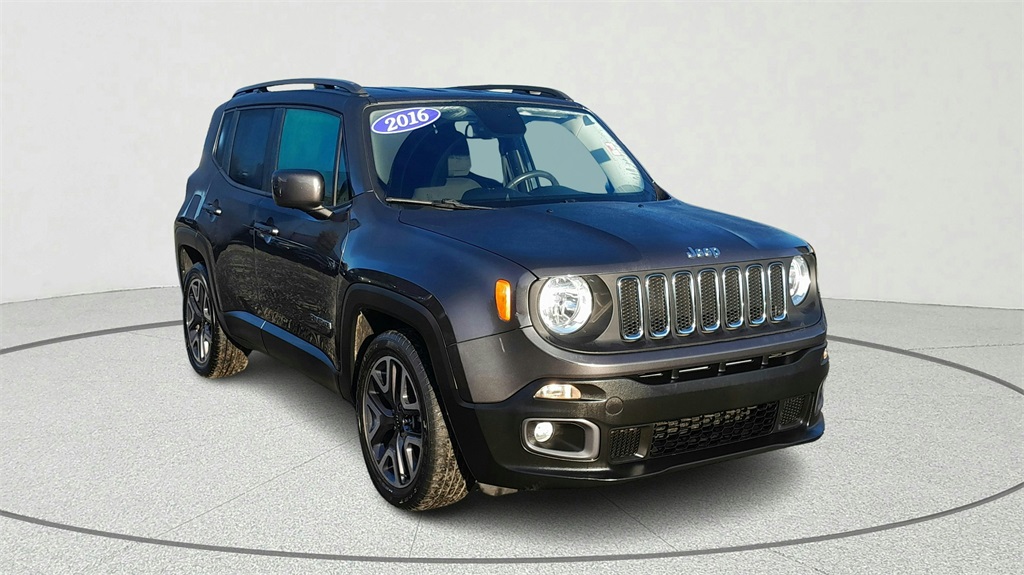 2016 Jeep Renegade Latitude's photo