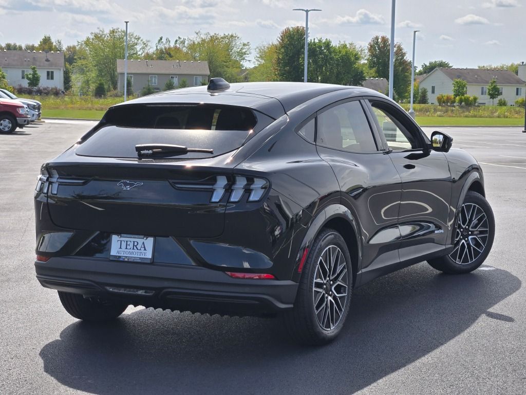 2025 Ford Mustang Mach-E Premium photo 6