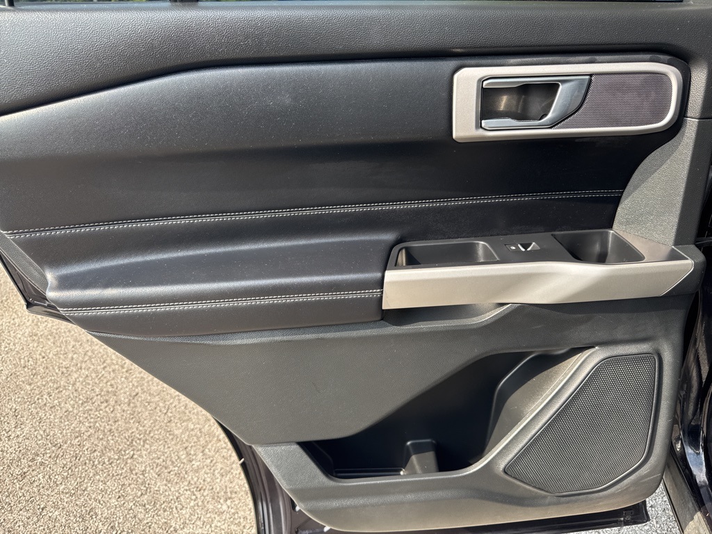2021 Ford Explorer XLT photo 14