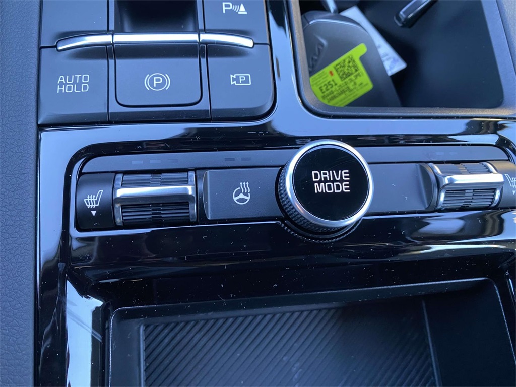 2025 Kia K5 GT-Line photo 16