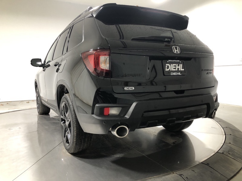 2025 Honda Passport Black Edition photo 2