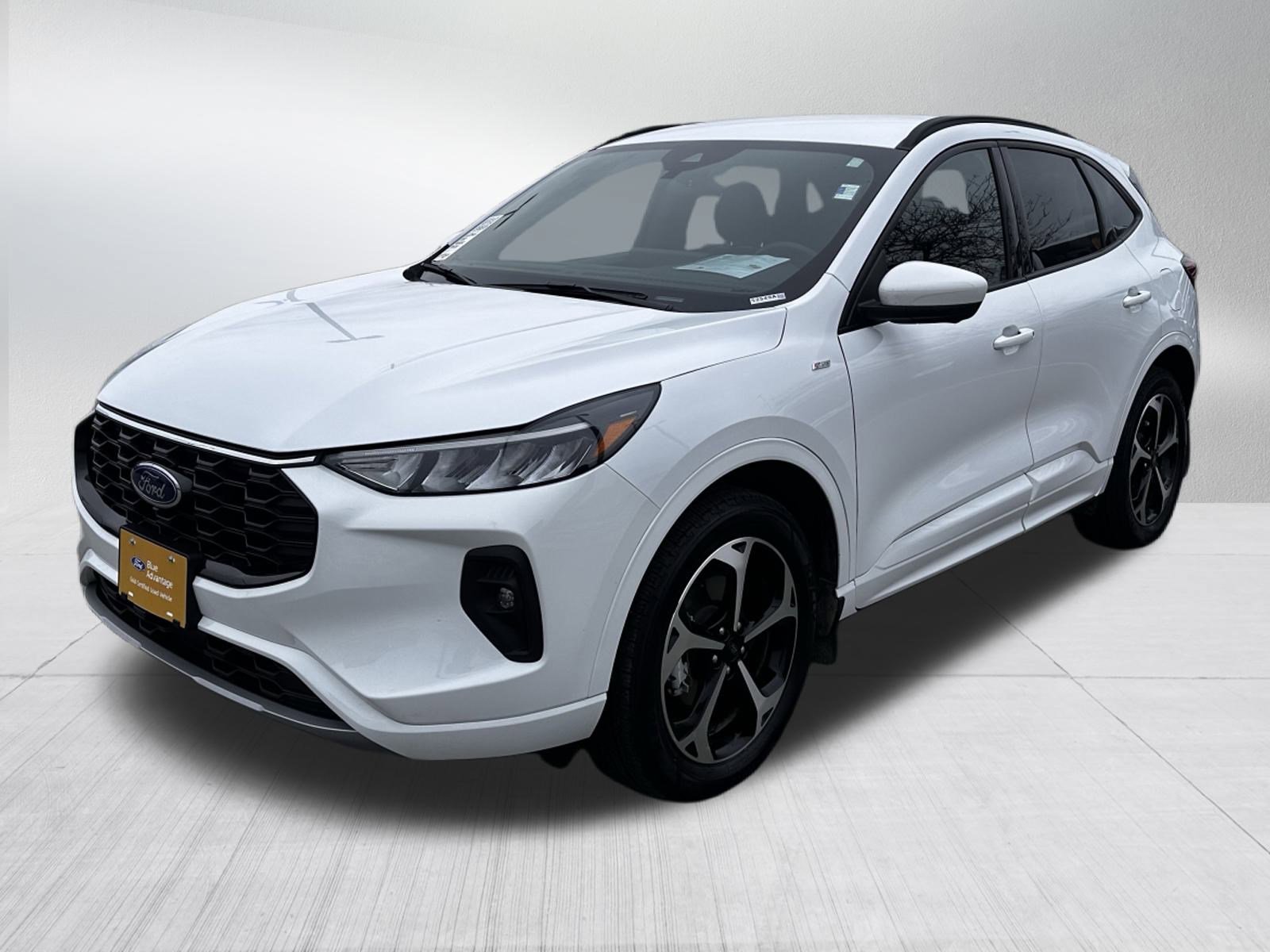 2023 Ford Escape ST-Line Select photo 3