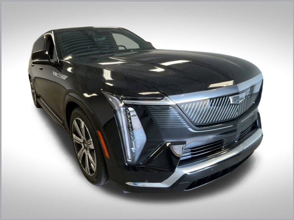 2025 Cadillac Escalade IQ Luxury photo 2