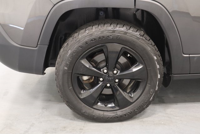 2016 Jeep Cherokee Altitude photo 23