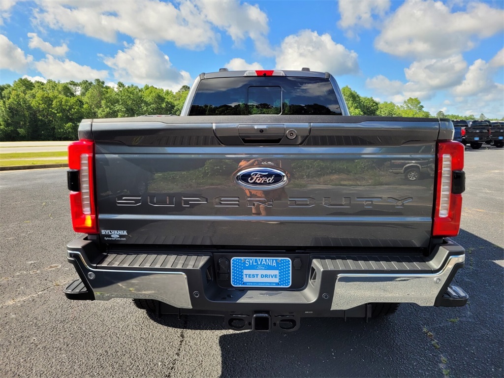 2025 Ford F-350 Lariat photo 9