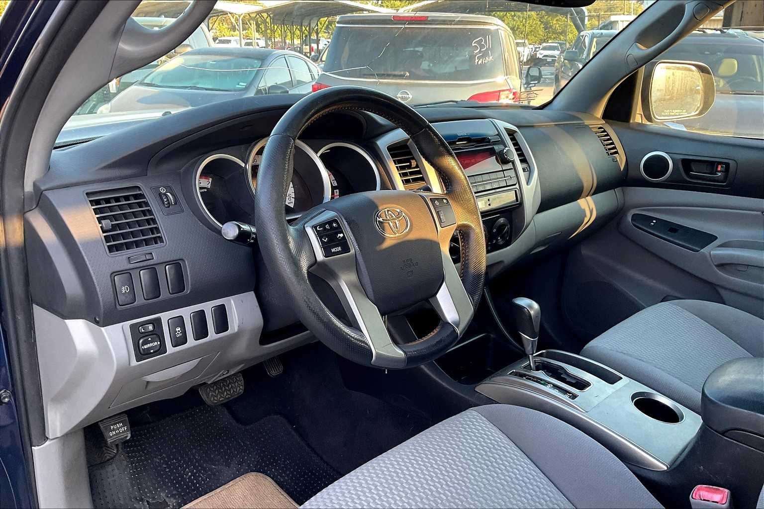 2012 Toyota Tacoma PreRunner photo 15