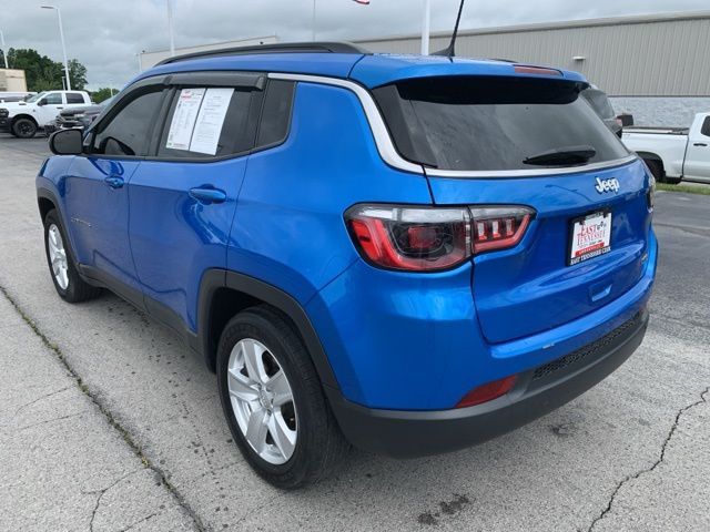 2022 Jeep Compass Latitude photo 4