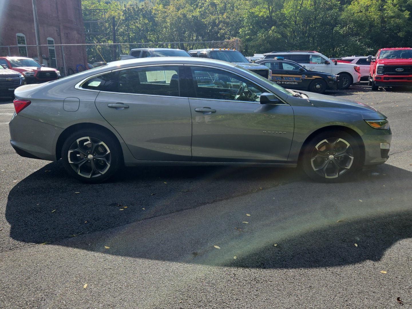 2023 Chevrolet Malibu 1LT photo 4