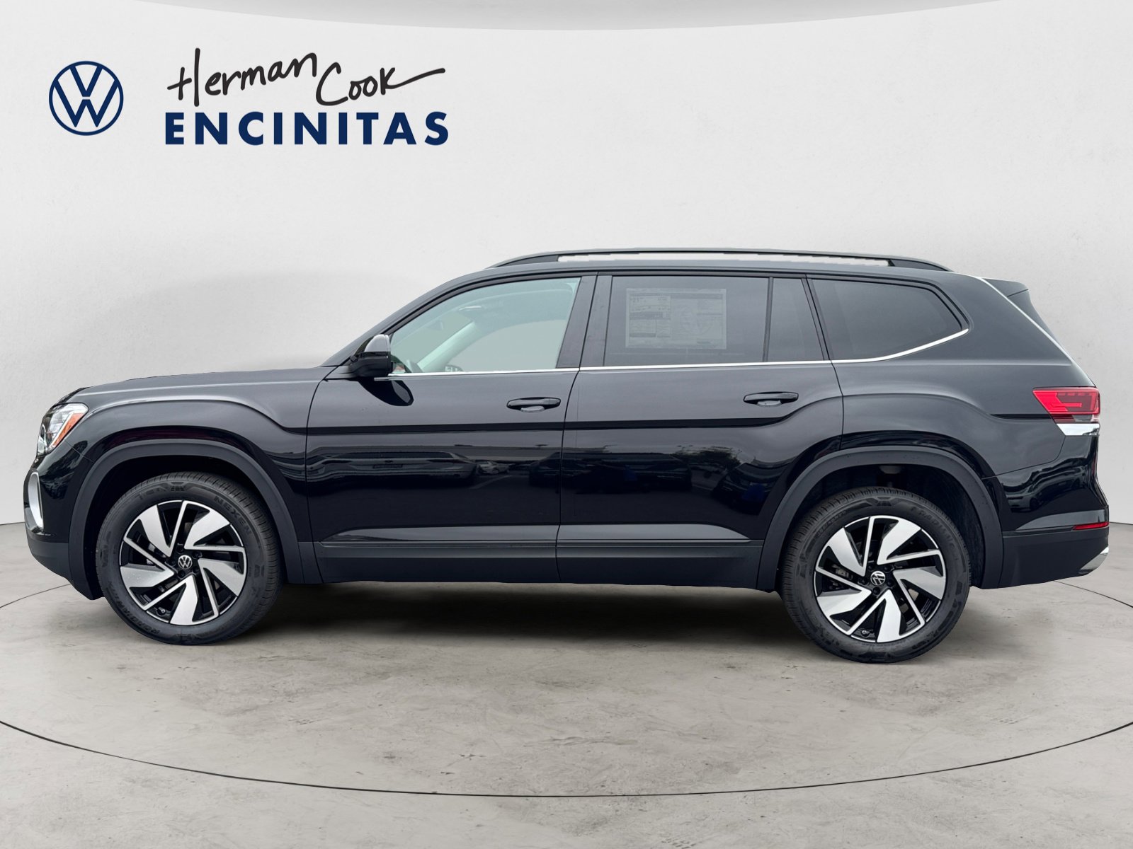 2025 Volkswagen Atlas SE Technology photo 2