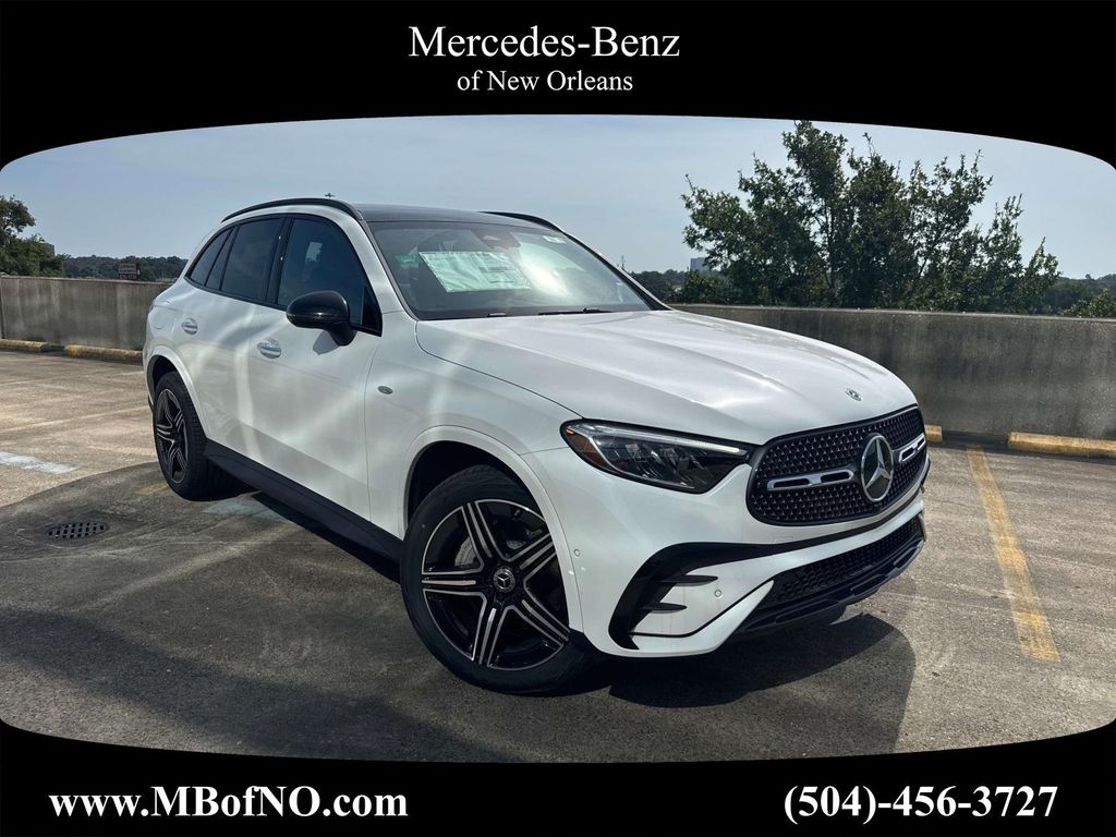 2025 Mercedes-Benz GLC Base's photo