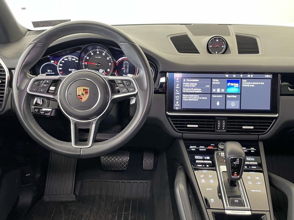 2020 Porsche Cayenne Base photo 24