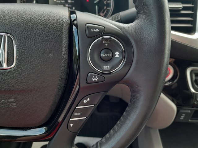 2018 Honda Ridgeline RTL-E photo 15