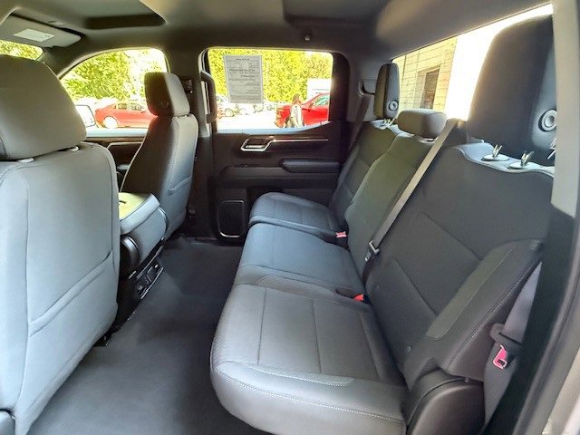 2023 Chevrolet Silverado 1500 LT photo 14