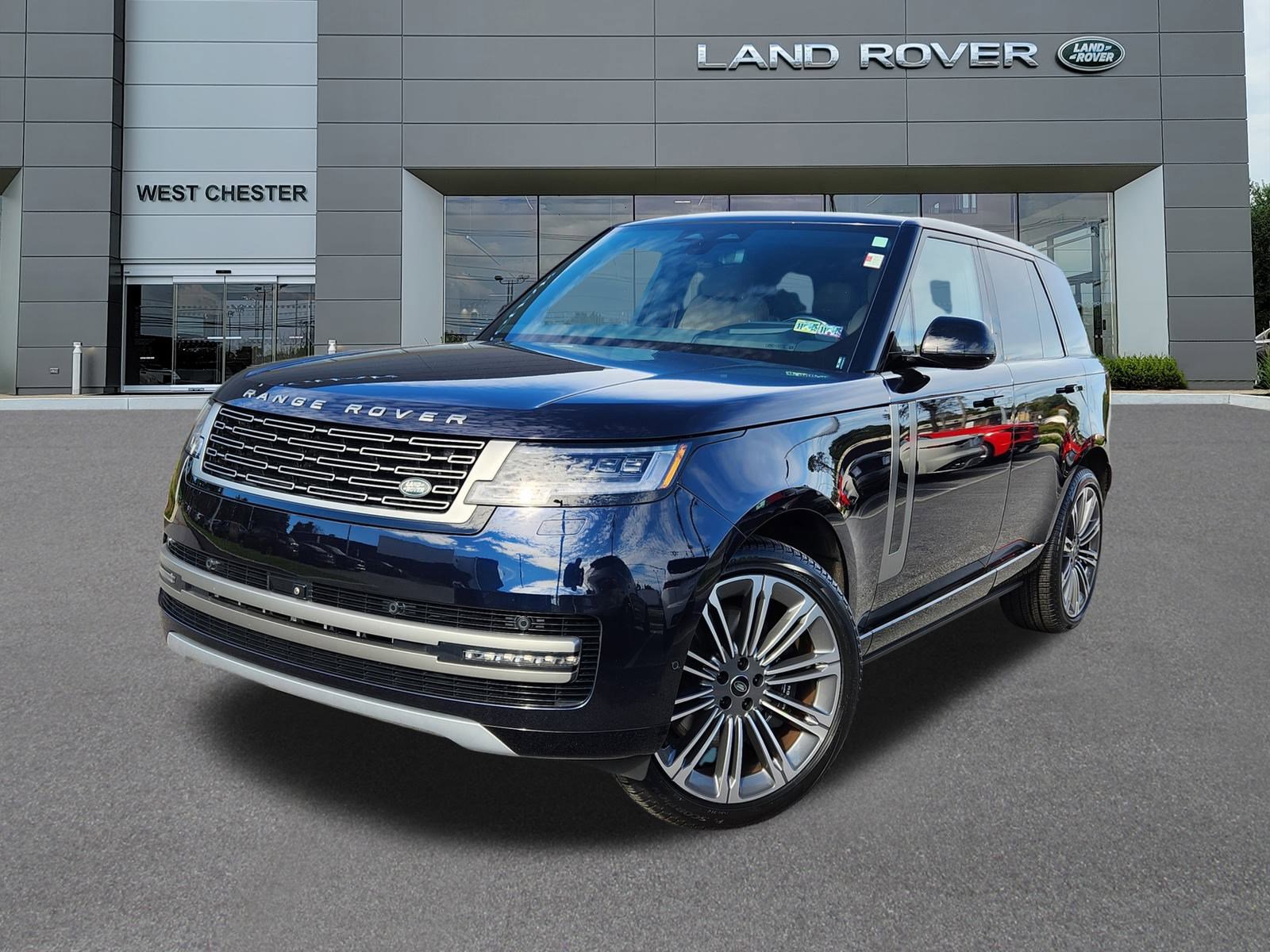 2024 Land Rover Range Rover SE's photo