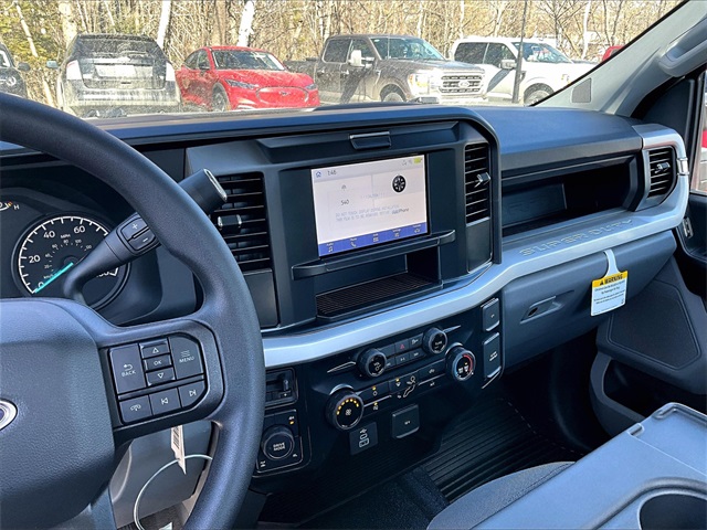 2025 Ford F-250 photo 5